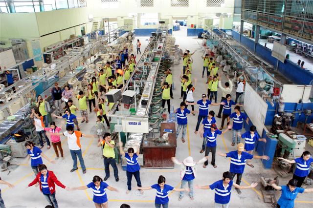 Có thể báo giờ bằng bản nhạc không lời, nhạc có lời, nhạc tập thể dục, các bài hát, bản thông báo thoại, nhạc hành tiến (quân đội)